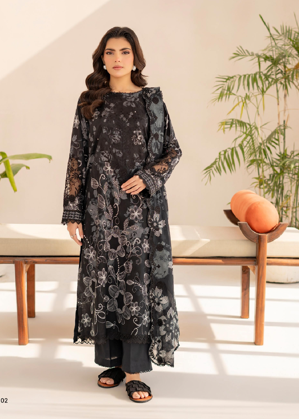 Rang E Haya Neck Embroidered Digital Printed Lawn '25 by Gulljee