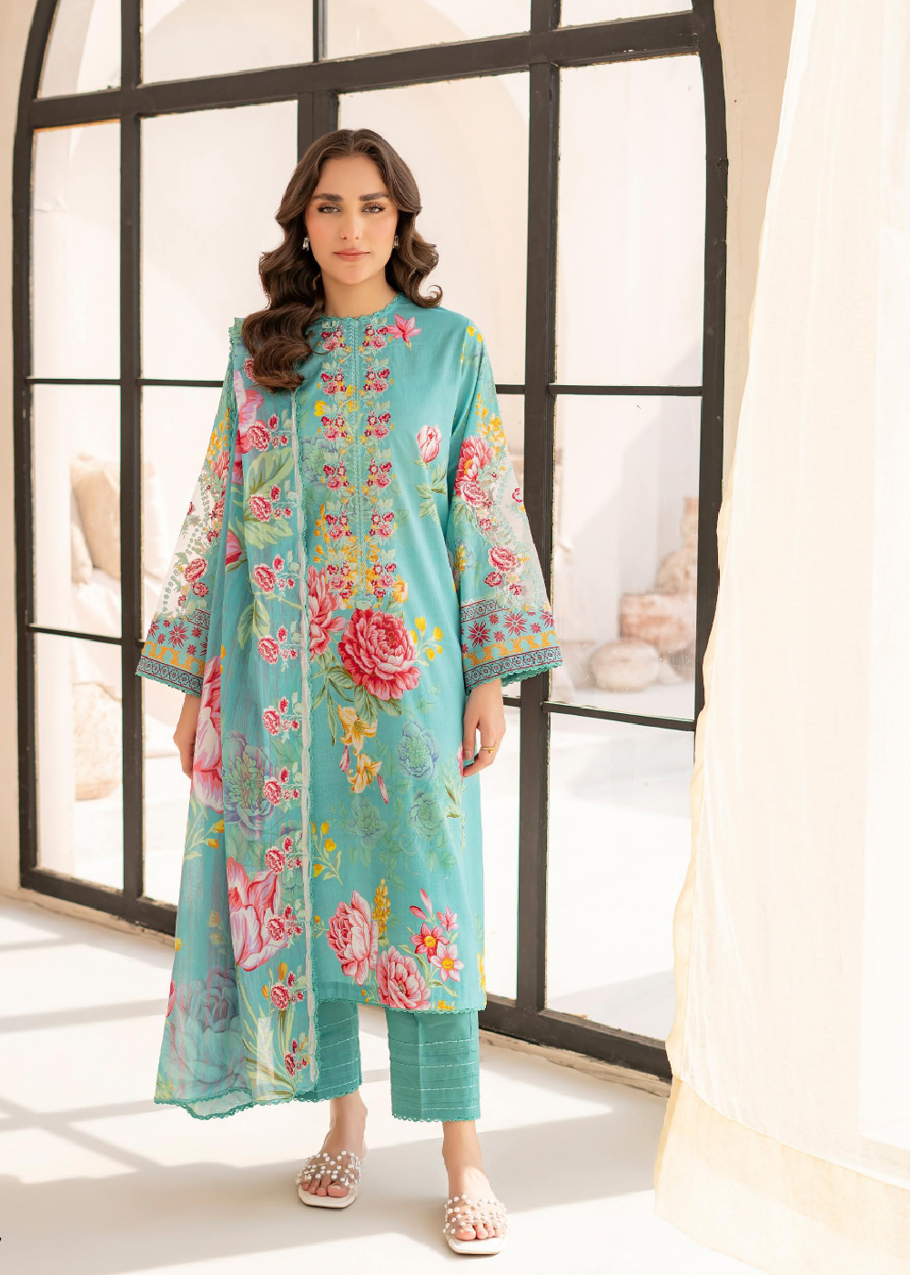 Rang E Haya Neck Embroidered Digital Printed Lawn '25 by Gulljee